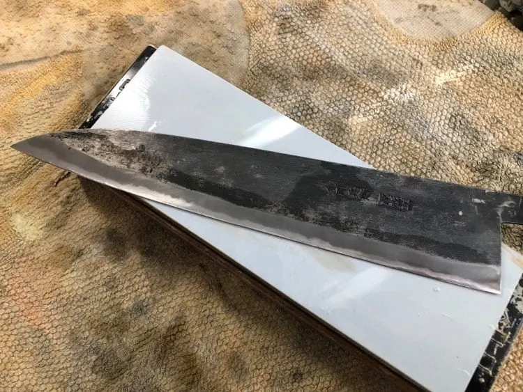 Do Sharpening Stones Need To Be Wet?
