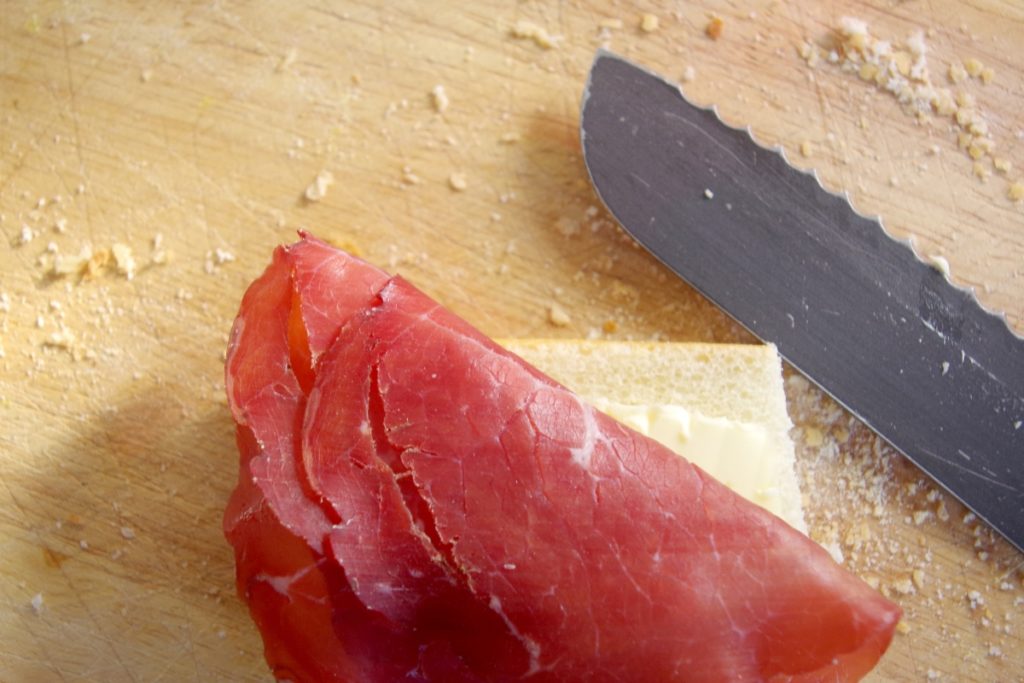 What Should You Not Cut With a Bread (Serrated) Knife