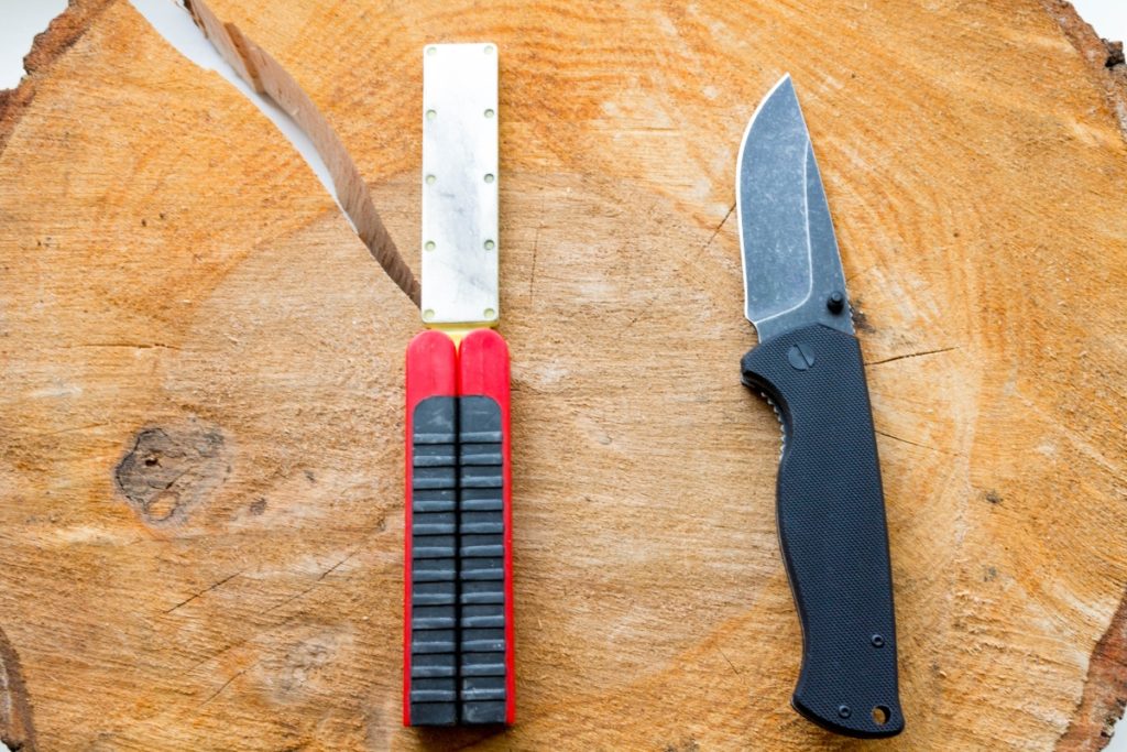 How To Sharpen A Pocket Knife Without A Stone