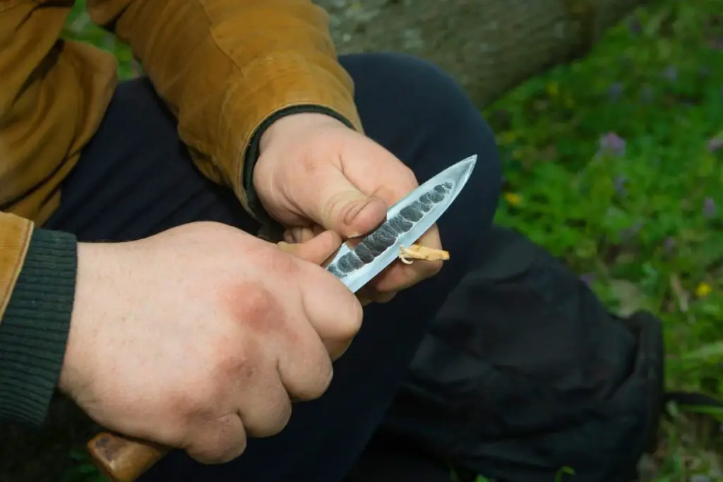 The Versatility Of A Knife in A Survival Kit