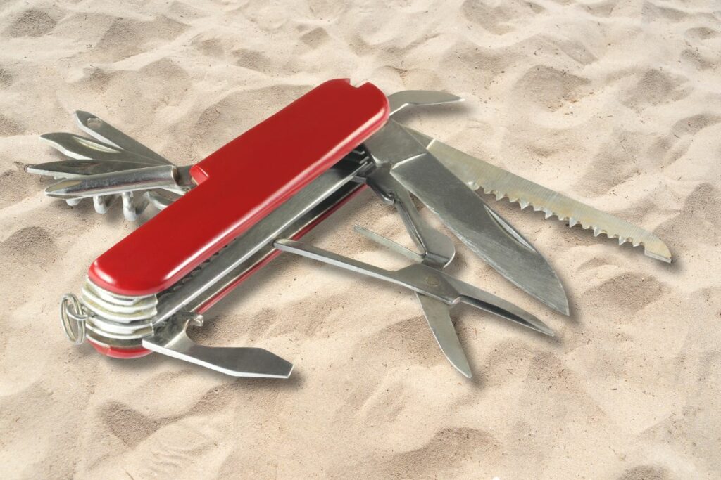 How To Get Sand Out Of Your Pocket Knife