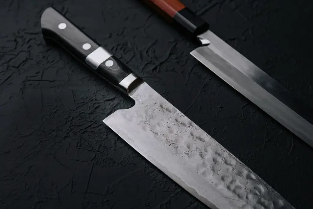 Do Japanese Knives Have A Bolster?