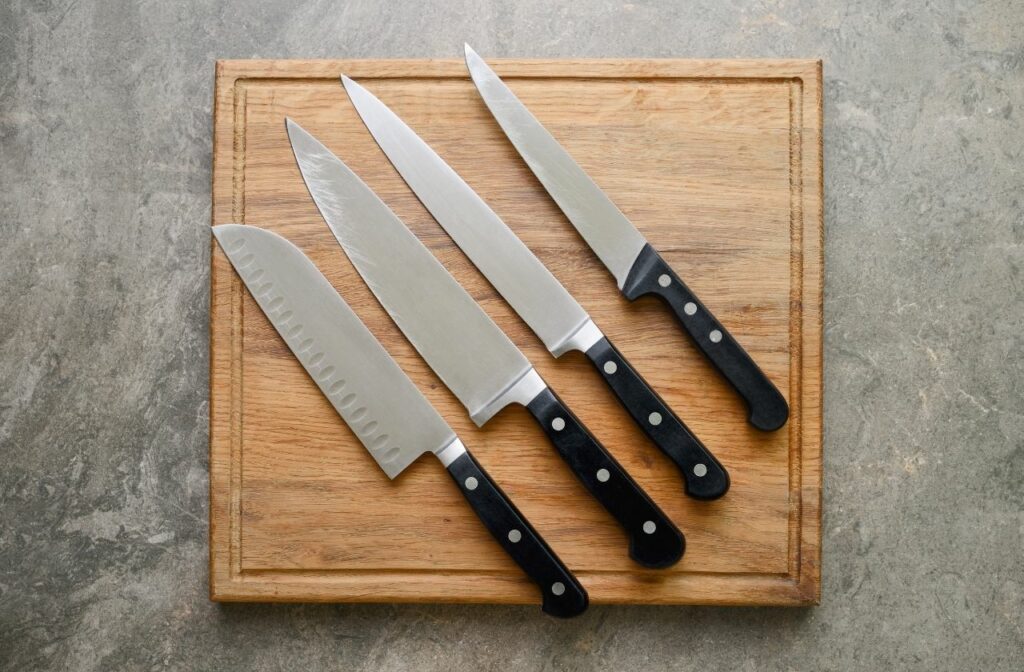 Do Stainless Steel Knives Need Oiling?