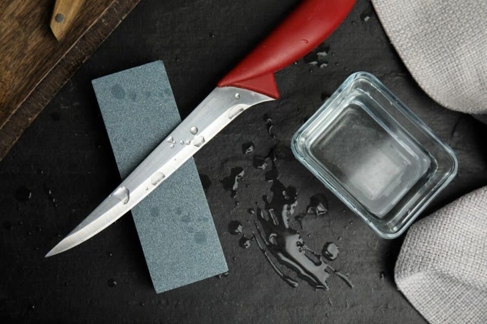 Oil File Sharpener Use These Oils For Your Sharpening Stone (Explained Why) – Sharpy ...