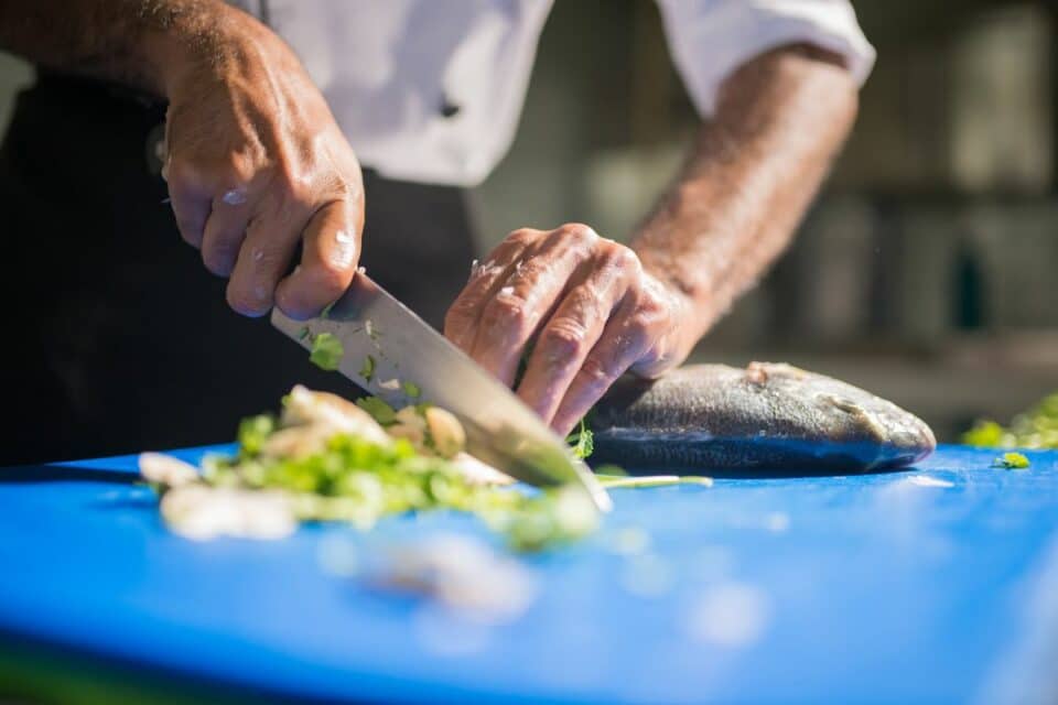 10 Reasons Why A Sharp Knife Is Safer Than A Dull One (Tested) – Sharpy ...