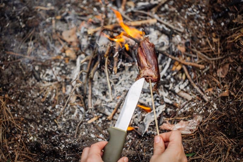 Knives and the Outdoors