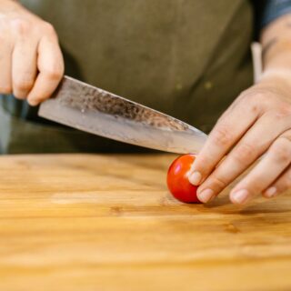 What Really Keeps a Knife Sharp?
